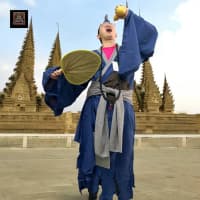 Set Baju Chikung / Ji Gong + Topi + Kalung + Labu Asli + Ikat Pinggang & Kipas